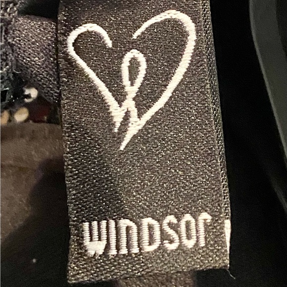 Long sleeve, Mid length, Fitted, Sequins dress from Windsor. - Picture 6 of 6